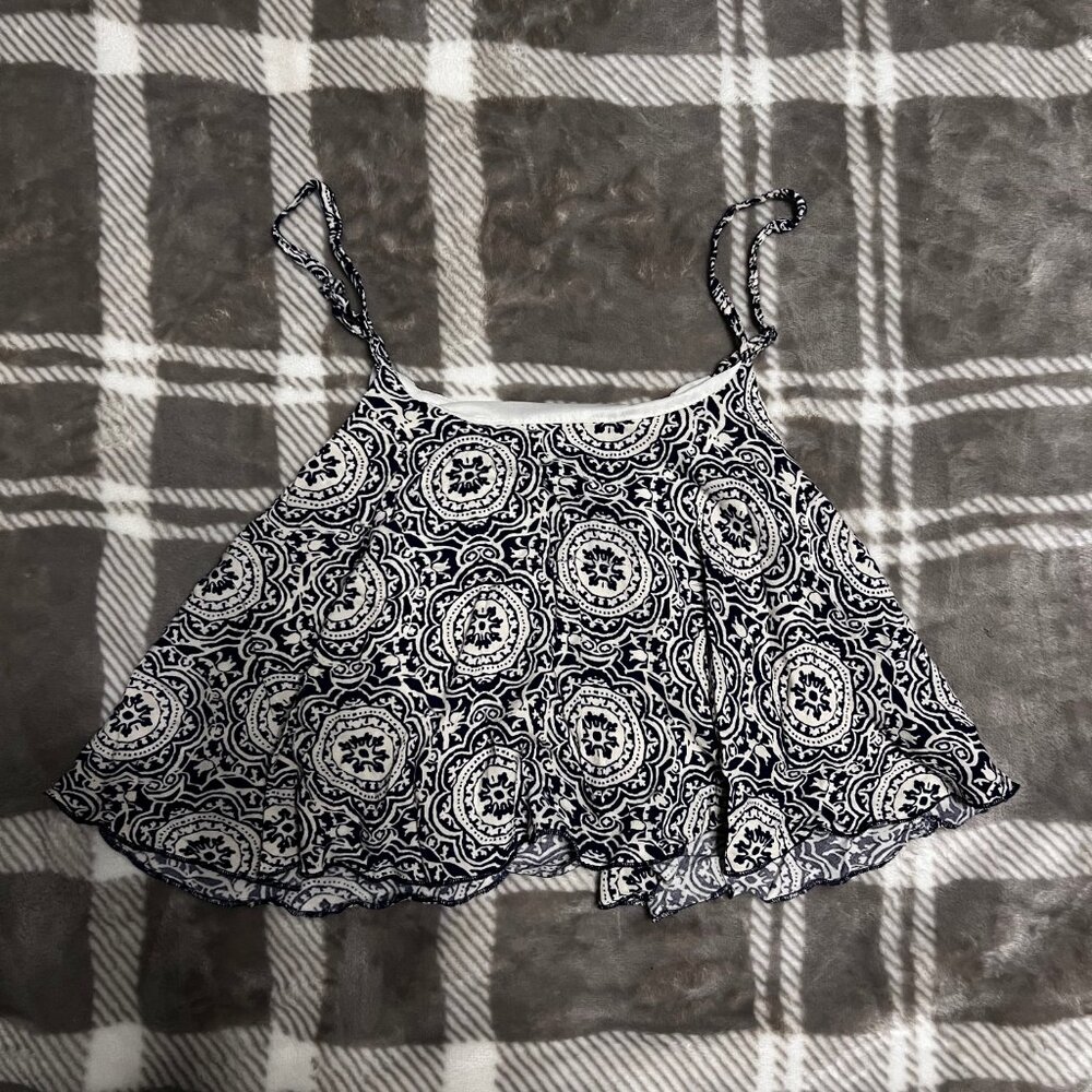 Navy & White Paisley Print Flowy Cami – Boho Chic